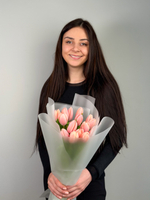 Букет из тюльпанов 15шт (цвет по согласованию)