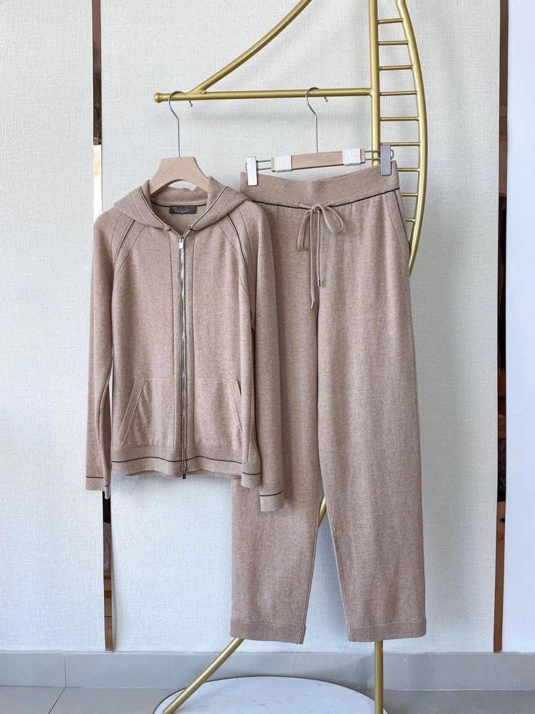 Льняной костюм Loro Piana