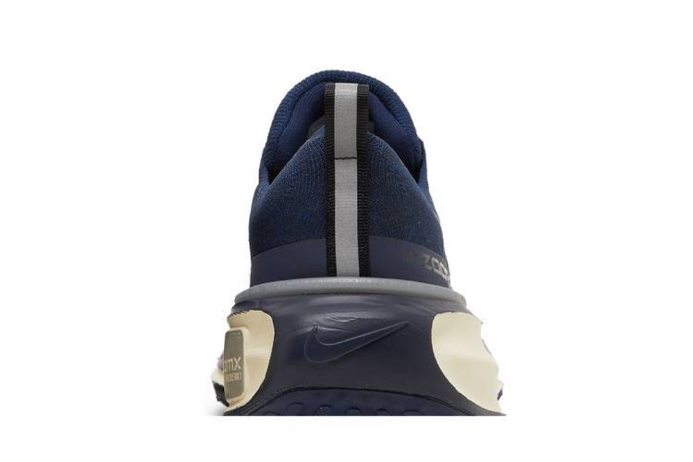 Кроссовки Nike Invincible Run 3 Zoomx