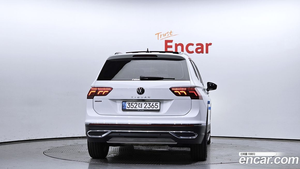 Volkswagen Tiguan Allspace 2.0 TSI Prestige (11.2022)