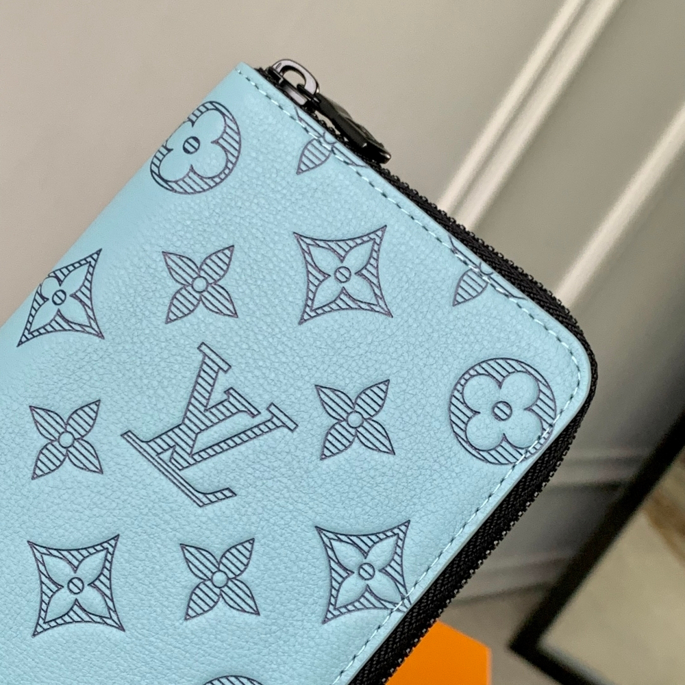 Louis Vuitton Zippy Vertical Wallet