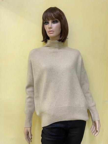 Свитер женский