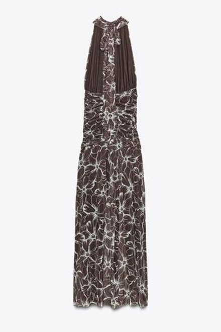 ZARA ДЛИННОЕ ПЛАТЬЕ ИЗ ТЮЛЯ С УЗОРОМ И ВОРОТНИКОМ ХАЛТЕР, КОРИЧНЕВЫЙ