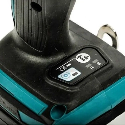 Makita DTW181RFE аккумуляторный гайковерт (2 x 3 Ач, ЗУ)