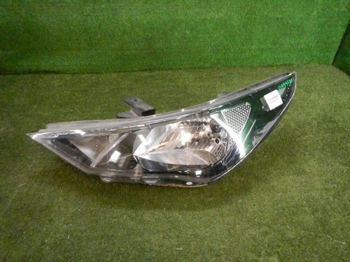Битая Фара левая Hyundai Solaris 2 (2020-н.в.) галоген