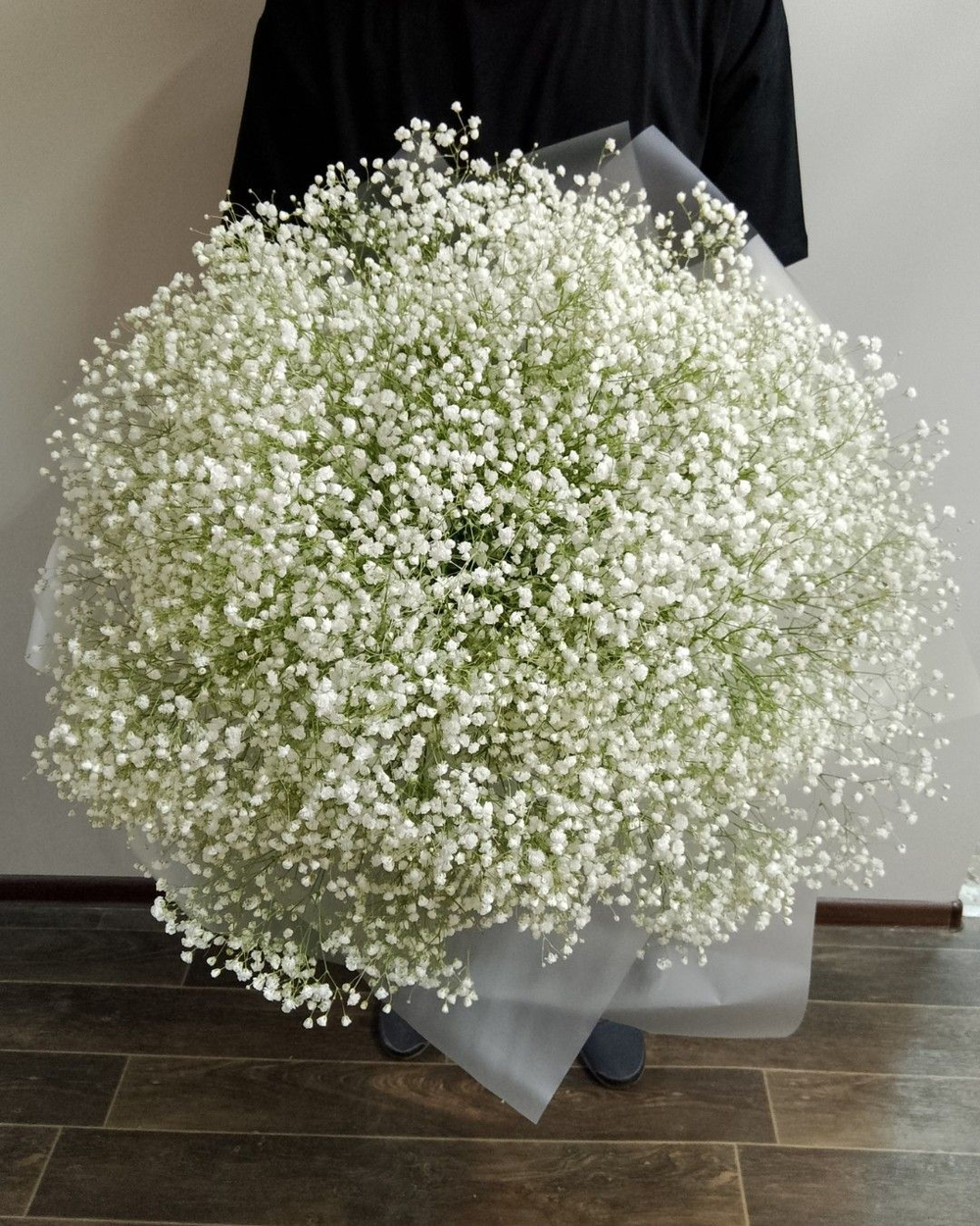 Огромный букет с воздушной гипсофилой (М0010)