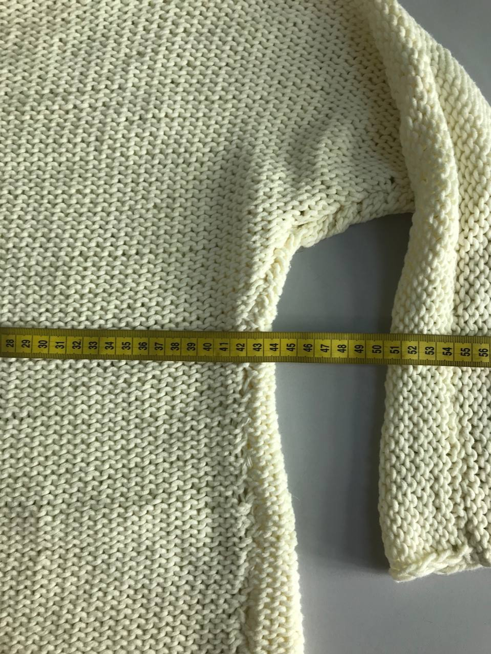 Джемпер для романтичного образа, визуально на 46 размер