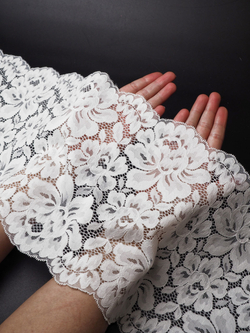 Эластичное кружево кипельно-белое ширина 22 см ОТРЕЗЫ