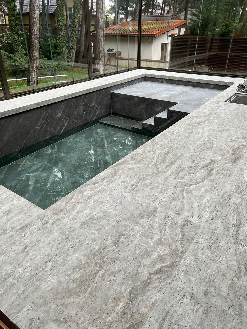 Гибкая керамика PHOMI, коллекция POLISH CONCRETE