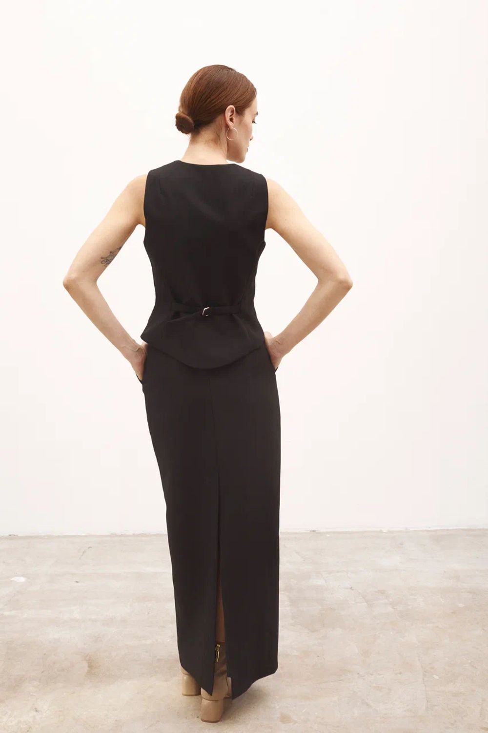 Юбка прямая черная