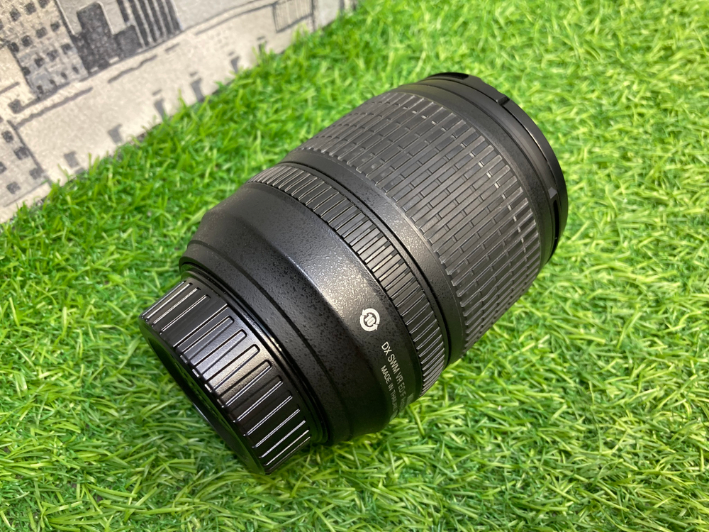 Nikon 18-105mm 3.5-5.6G AF-S ED DX VR Nikkor