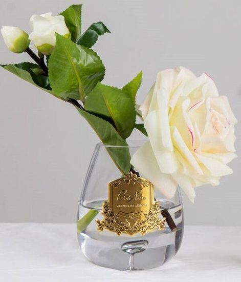 Роза чайная светло-розовая в прозрачной вазе, Cote Noire