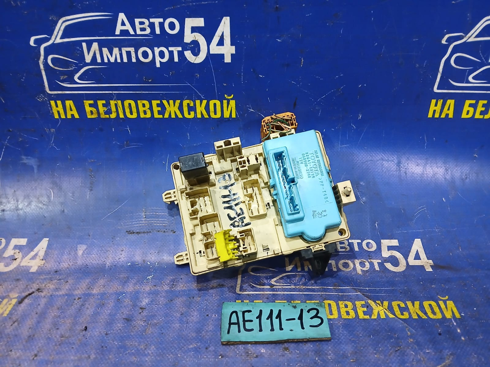 Блок предохранителей салонный TOYOTA SPACIO 1998