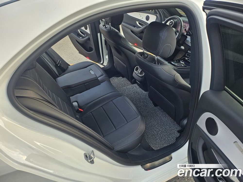 Mercedes-Benz E-Class W213 E250 Avangarde (04.2021)