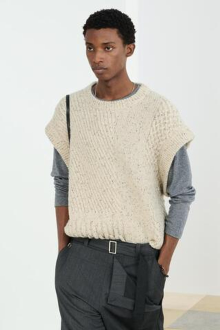 ZARA ВЯЗАНЫЙ ЖИЛЕТ СВОБОДНОГО КРОЯ ИЗ СМЕСИ ШЕРСТИ, ЭКРЮ