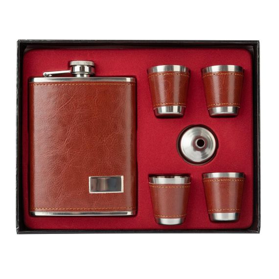 Набор Helios Фляжка (в коже 240 мл + 4 стопки + воронка)(HS-N-А07)