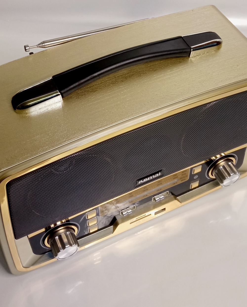 Радиоприемник Kemai MD-1701BT USB/SD/BT Stereo Ретро
