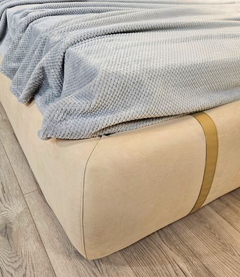 Дизайнерская кровать Crossover