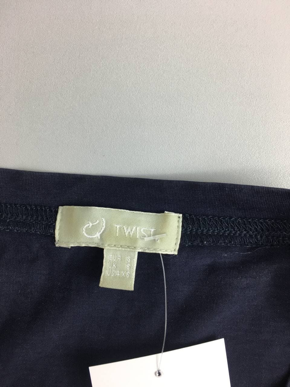 Топ Twist с аппликацией 44 размер