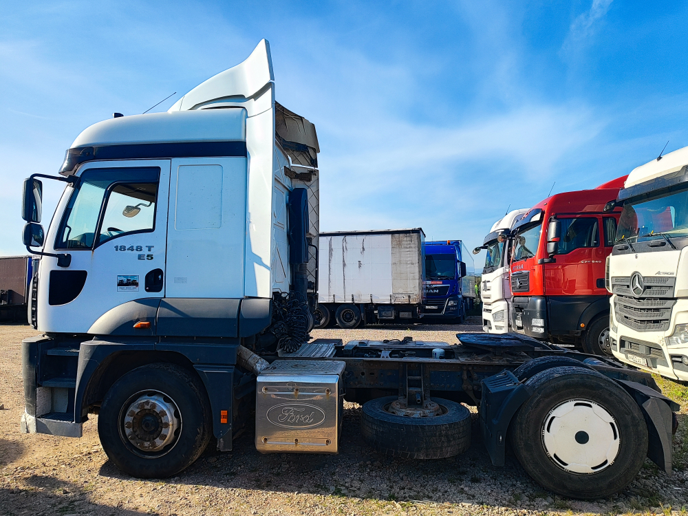 Ford Cargo 4x2 Седельный тягач Cargo (Дизельный, 12,7 л, 480 л.с., МТ)