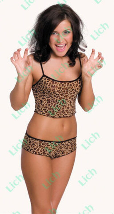 Хищные топик и шортики