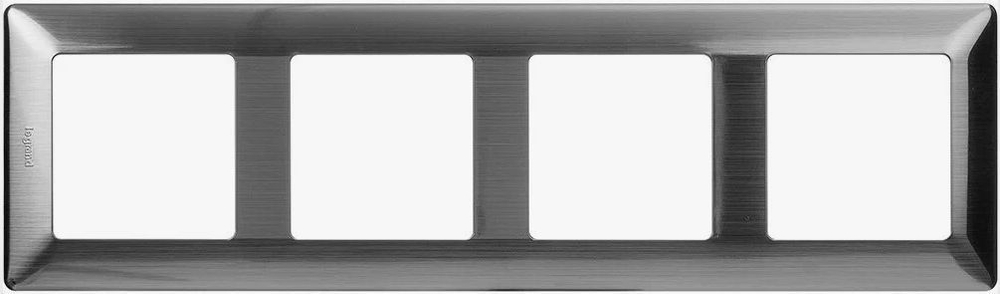 Рамка 3 поста Legrand Valena Classic слоновая кость 774353