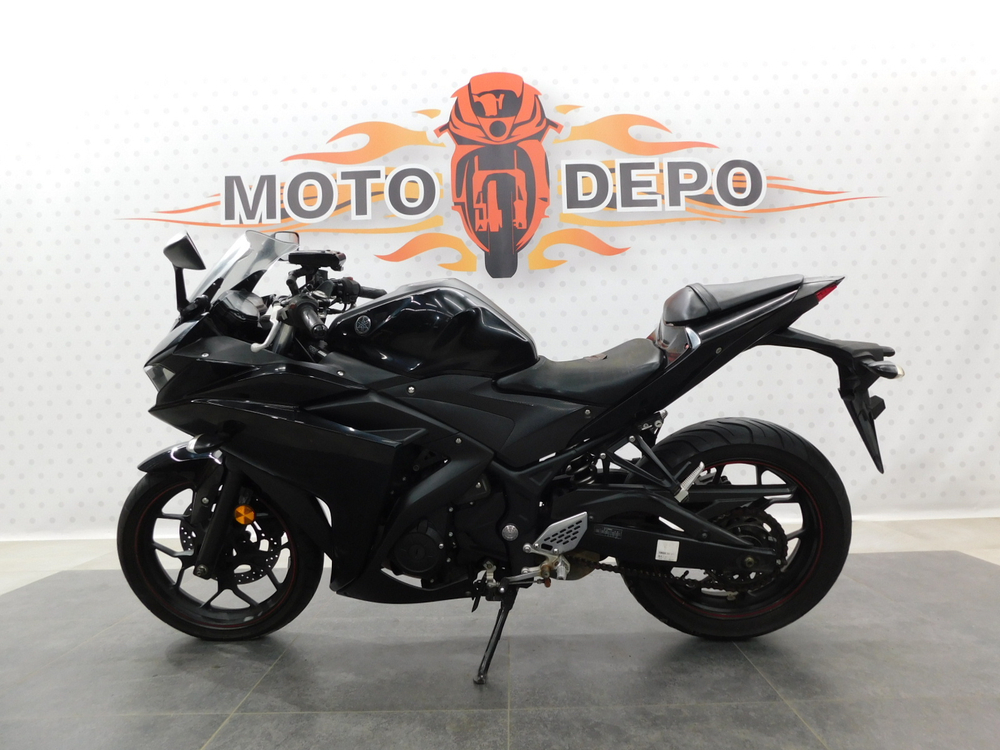 Yamaha YZF-R25 038483