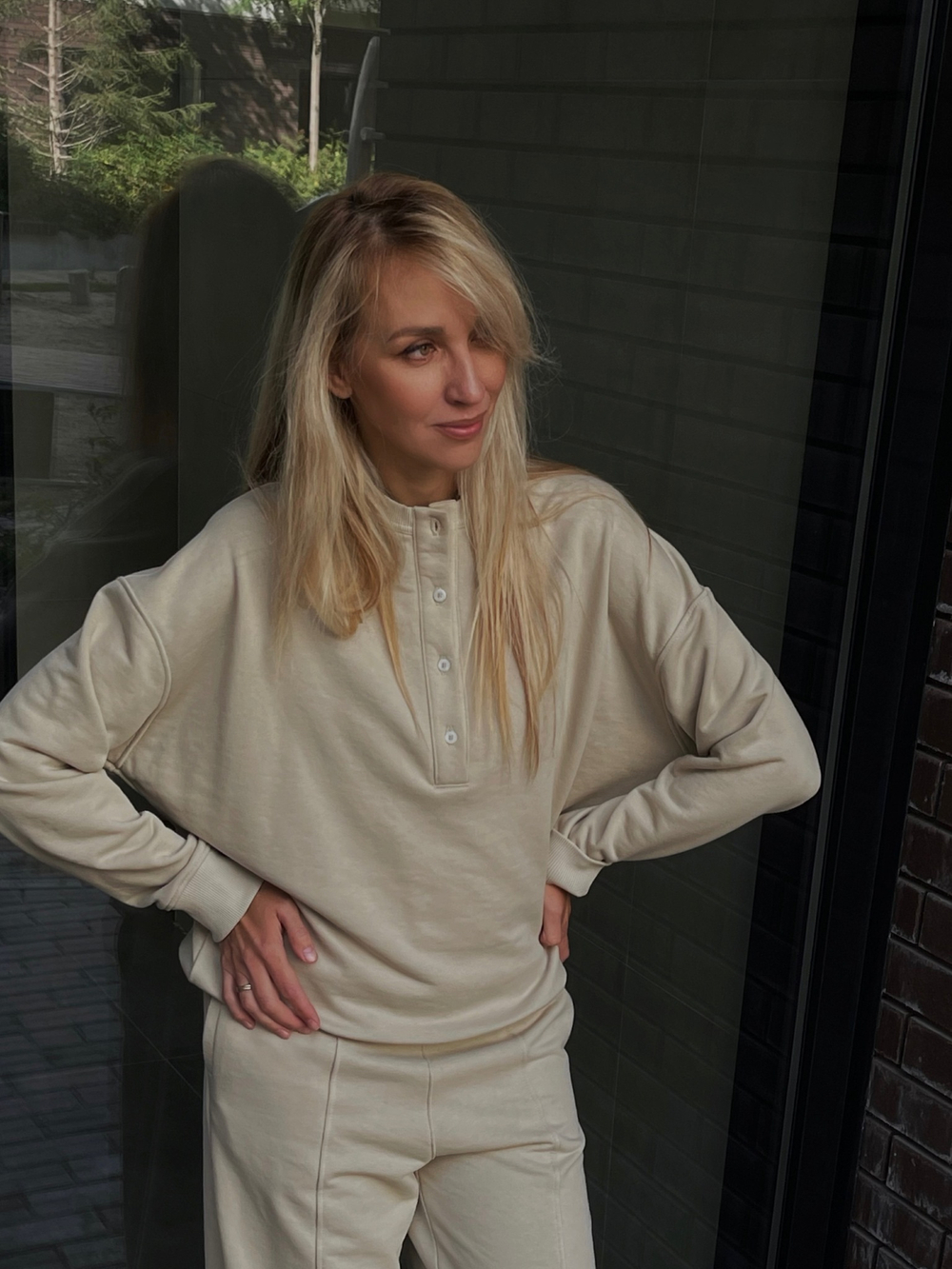 Костюм спортивный из футера песочный