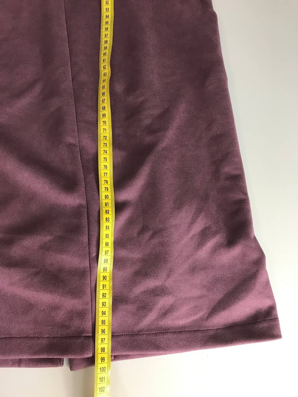 Платье Ellcora приятного цвета, визуально на 44 размер