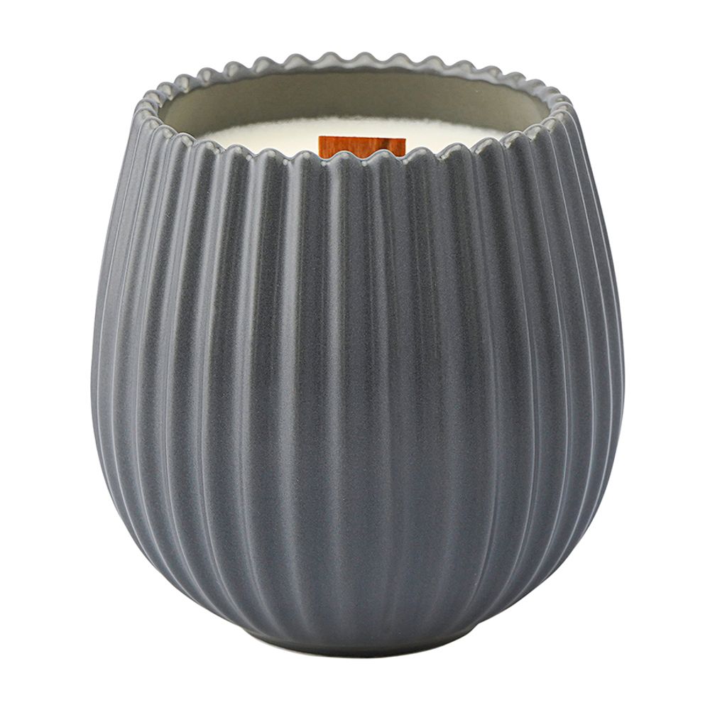 Свеча ароматическая с деревянным фитилём Hugs and Cookies из коллекции Edge, серый, 60 ч