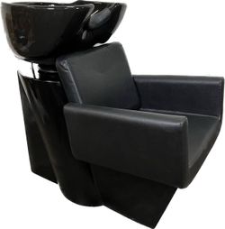 photo_5454077827461793013_y