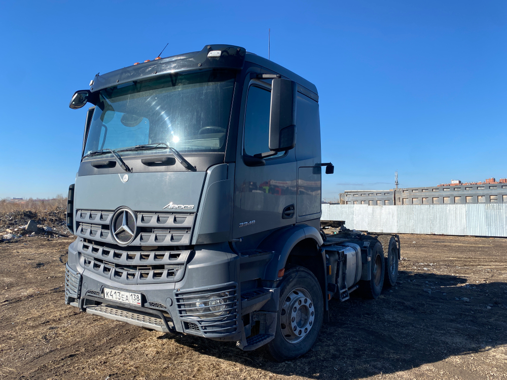 Mercedes-Benz AROCS 6x4 Седельный тягач 3348S AT (Дизельный, 12,8 л, 476 л.с., АТ)