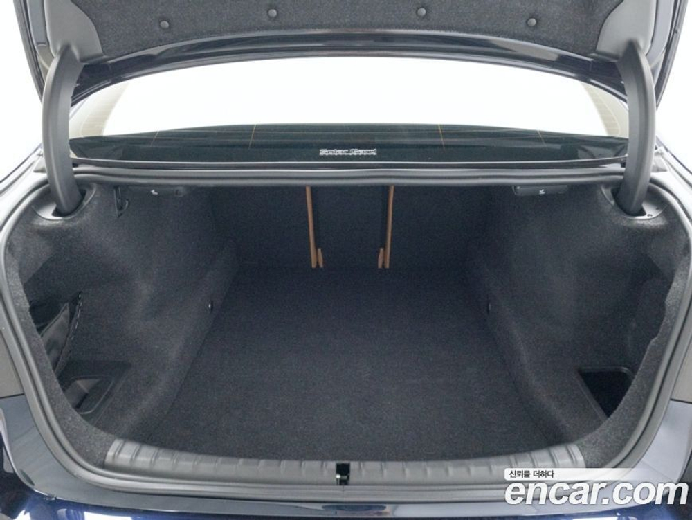 BMW 5 Series (G30) 520i M Sports (02.2022)