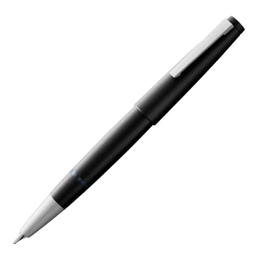 Перьевая ручка Lamy 2000 001 черная с пером EFg (4000002)