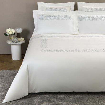 Комплект постельного белья Frette Ornate Medallion Embroidery Milk/Light Sky Blue (240 x 220 см)