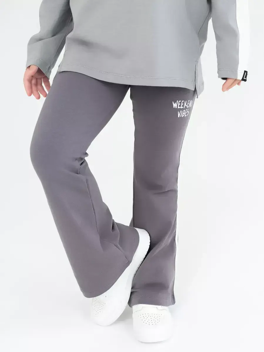 Серый костюм оверсайз для девочки