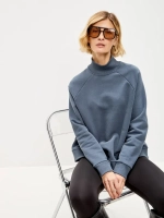 Свитер теплый с воротником свитшот