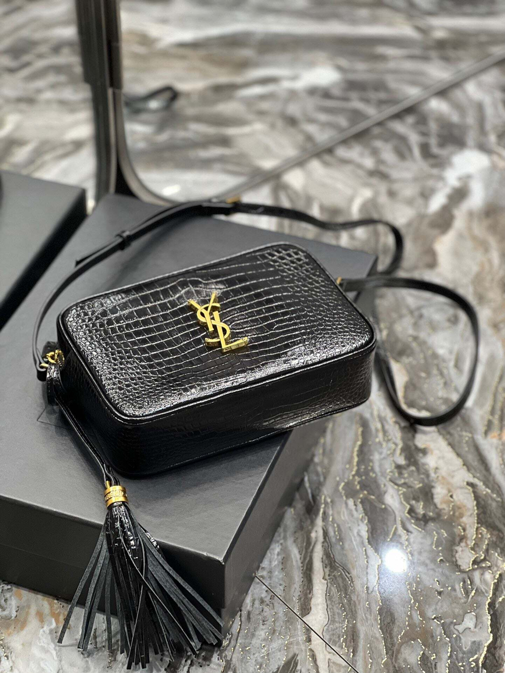 Yves Saint Laurent Lou Camera Bag 23 cm