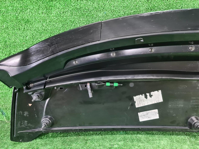 Спойлер крышки багажника RR Vogue 4 L405 (12-22)