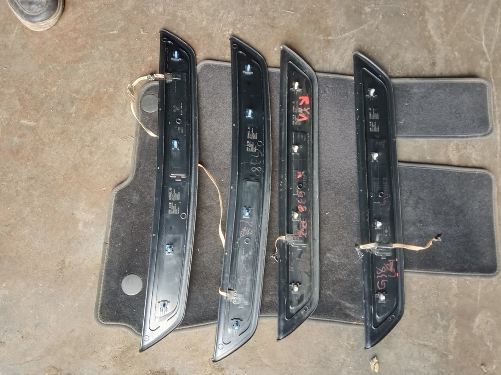BMW оригинальные пороги (迎宾踏板) для 1, 2, 3, 4 серии, X1, X2