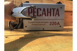 Инверторный сварочный аппарат Ресанта САИ 220 65/3