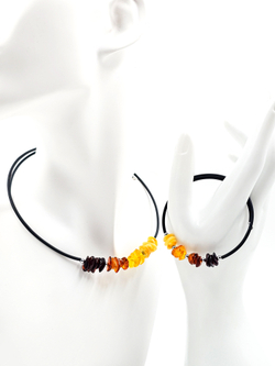 Комплект из чокера и браслета. Натуральный цельный янтарь