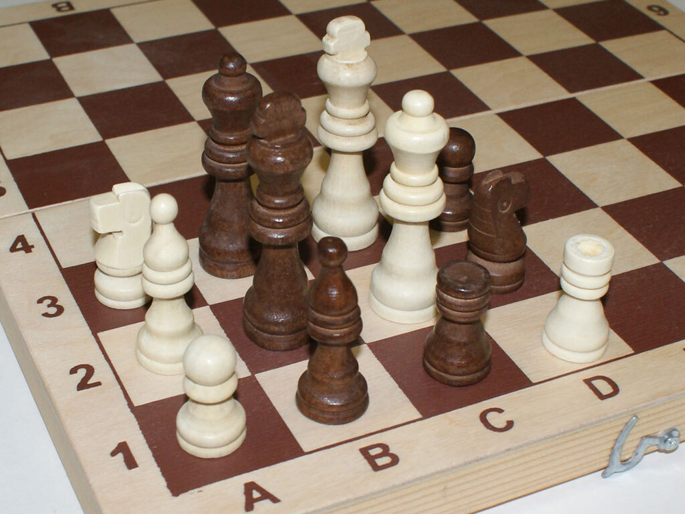 Фигуры шахматные деревянные: 2,5"-2