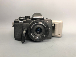 Olympus OM-D E-M10 Mark II kit 14-42mm