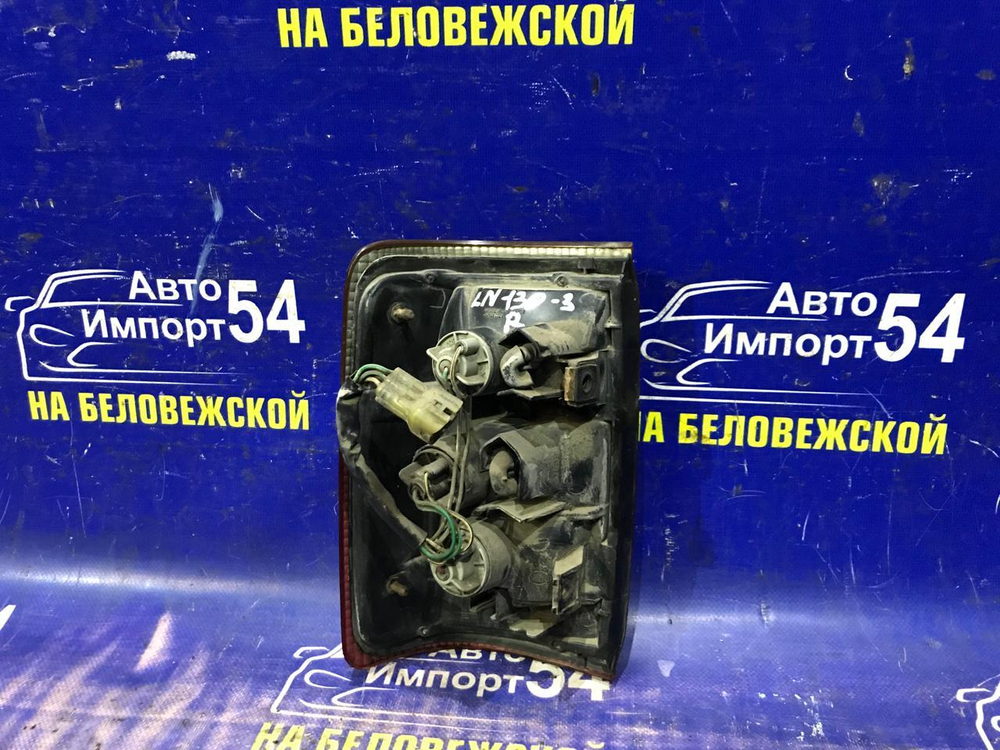 Стоп правый TOYOTA HILUX SURF 1992