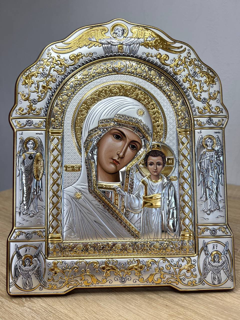 Казанская БМ, икона арочная с рамкой, красное дерево 167х228