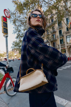 ZARA ПРЯМОУГОЛЬНАЯ СУМКА ИЗ ИСКУССТВЕННОГО МЕХА, БЕЖЕВЫЙ