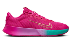 Женские Кроссовки теннисные Nike Vapor Lite 2 Premium - fireberry/multi-color/fierce pink/metallic red bronz