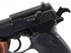 Denix Пистолет Вальтер П 38