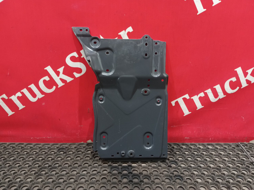 Кронштейн корпуса подножек левый 2021г